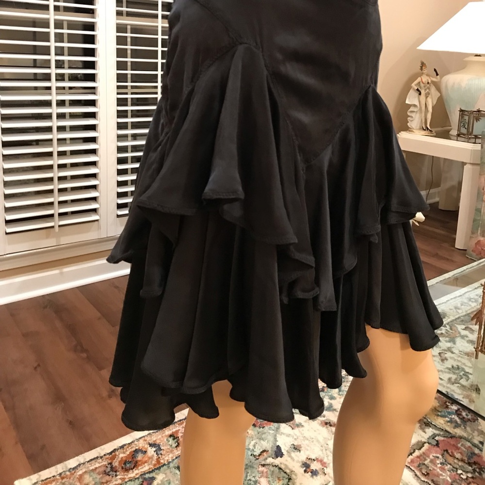 JUST CAVALLI ADORABLE & FRILLY SKIRT/ SUPER COND - Picture 2 of 7